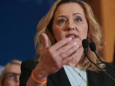 PMP s-a supărat că Elena Lasconi, liderul USR, nu vrea să facă o alianţă electorală - Foto: INQUAM PHOTOS/George Călin