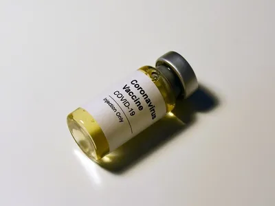 Vaccinul AstraZeneca are un risc scăzut de formare a cheagurilor de sânge (studiu)/FOTO: Unsplash