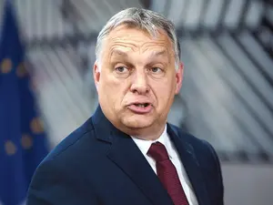 TUPEU Conștient că PPE nu poate renunța ușor la voturile FIDESZ, Viktor Orbán a negociat în forță rămânerea în această familie ideologică