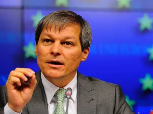 Copreşedintele USR-PLUS Dacian Cioloş afirmă că metroul din Bucureşti s-a oprit, vineri, deoarece ministrul Transporturilor, Cătălin Drulă, s-a apucat să facă "curăţenie la Metrorex, să taie conductele de făcut bani şi reţele de interese". / Foto: zf.ro