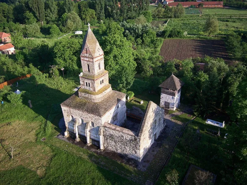 Misterul bisericii din Ardeal unde ar fi îngropat Longinus, generalul roman capturat de Decebal - Foto: Profimedia Images/ Imagine cu caracter ilustrativ