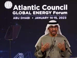 Sultan al-Jaber, preşedintele COP28 şi directorul companiei petroliere naţionale din Emiratele Arabe Unite. / Foto: Profimedia