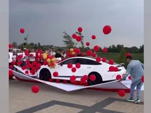 Manelistul cu Ferrari Roma de 250.000 € i-a luat iubiteiMercedes-Benz Mercedes-AMG GT 43 - Foto: Instagram/@cristinapuceann