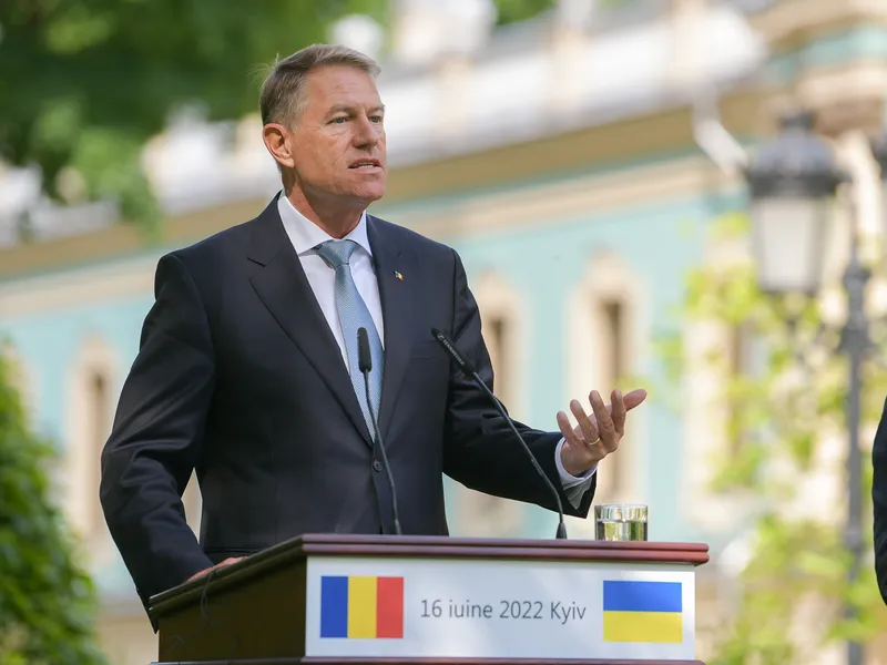 Iohannis: „Continuăm să oferim o șansă la normalitate cetăţenilor ucraineni care vin în România”/FOTO: Facebook/KlausIohannis