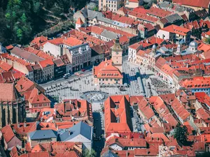 Brașov printre orașele cele mai fericite din România - Foto: Pixabay.com - rol ilustrativ