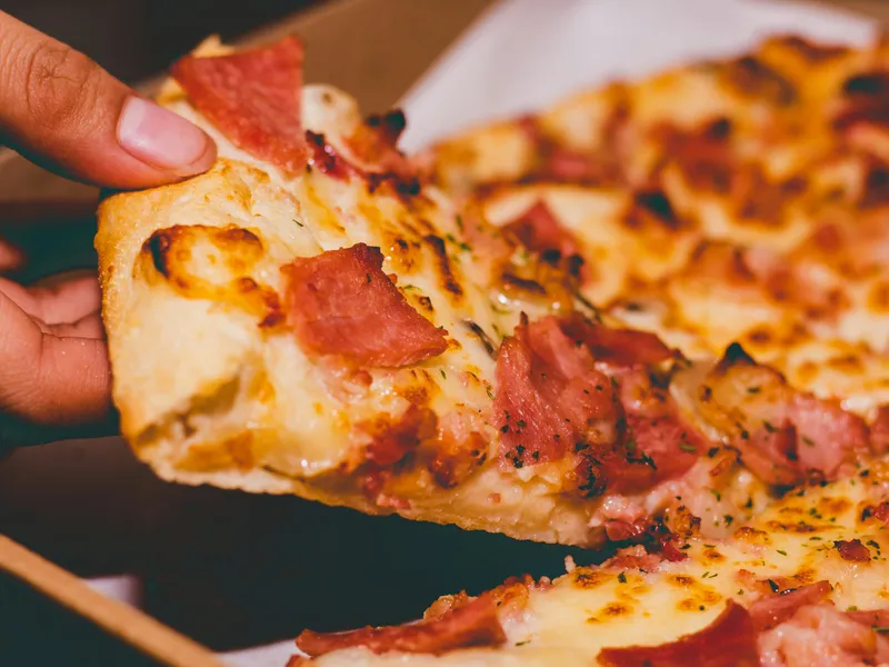 Cum te „frig” restaurantele: pizza cu diametru mai mic, ciorbă mai ușoară la gramaj. Foto: pexels.com / poză cu rol ilustrativ