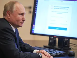 Preşedintele Vladimir Putin nu a putut să meargă la urne, a votat online. / Foto: tass.com