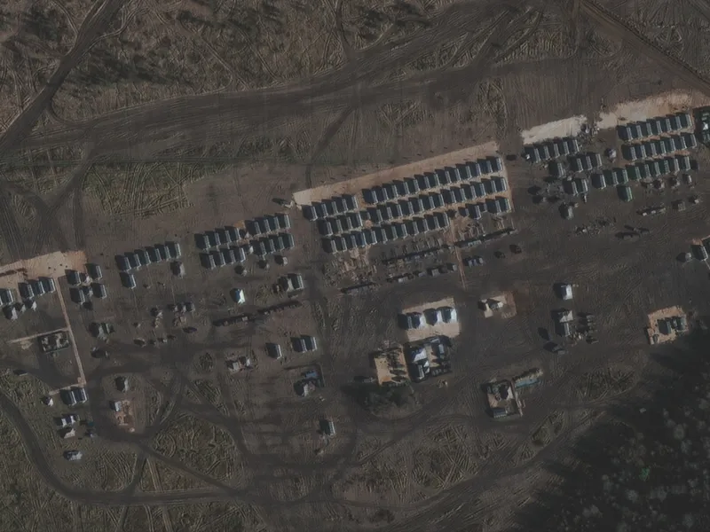 Imagini din satelit cu echipamente militare rusești în apropiere de Belarus și Ucraina/FOTO: politico.com