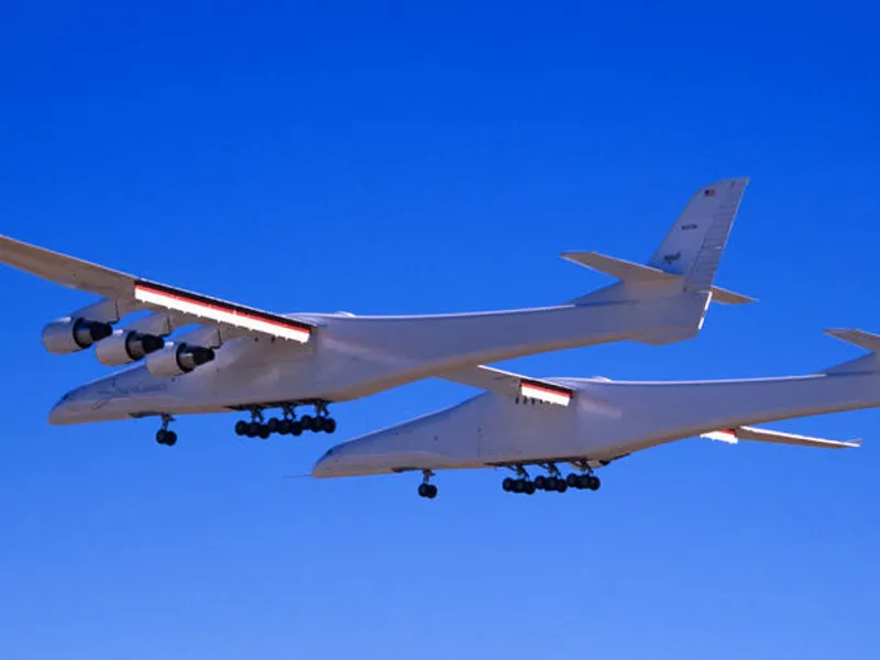 Cel mai mare avion din lume, la al doilea zbor. Aripile, mai lungi decât un teren de fotbal/FOTO: Stratolaunch