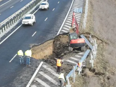 Alunecare pe Sebeș - Turda - Foto: ziarulunirea.ro