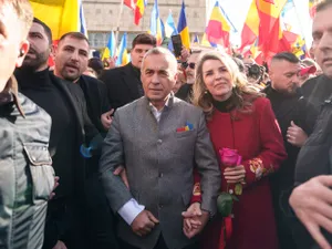 Comisia de la Veneția: CCR are dreptul să anuleze alegerile dacă în ele au intervenit alte țări - Foto: Profimedia images