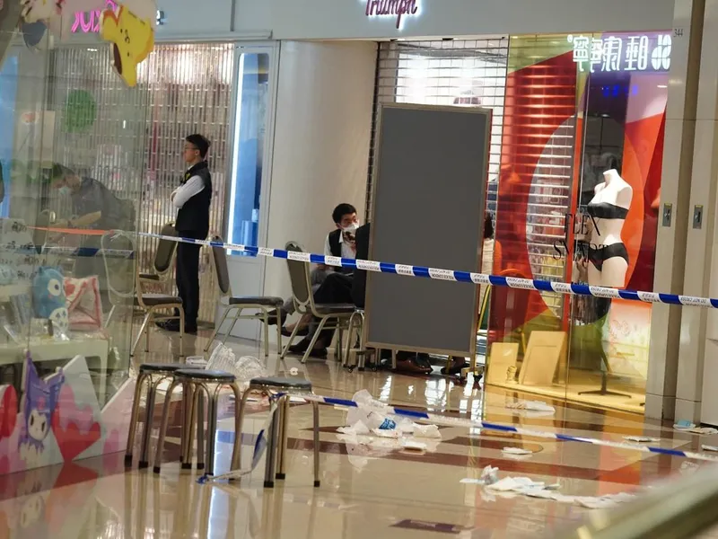 Imagine din mall-ul în care au fost ucise cele două femei Foto: profimediaimages