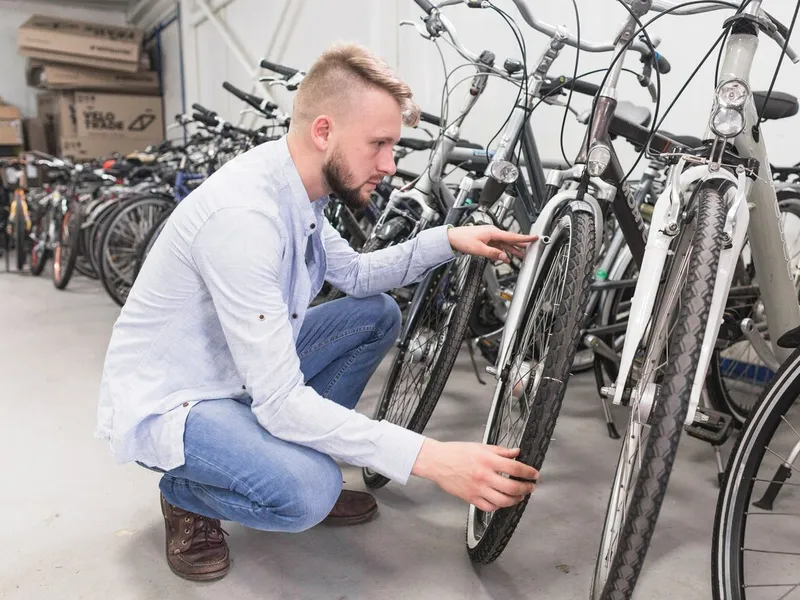 O fabrică de biciclete se închide A fost oprit lanțul de producție. 500 de oameni vor fi dați afară - Foto: Freepik.com (rol ilustrativ)