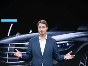 Impactul electrificării mașinilor asupra locurilor de muncă: șeful Daimler propune UE o dezbatere. / Foto: forbes.com