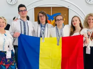 Medalii și un premiu special pentru echipa României la Olimpiada Internațională de Biologie - Foto: Facebook/ Ministerul Educației