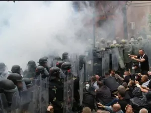 NATO desfășoară forțe suplimentare în Kosovo în urma protestelor violente-Foto: aa.com.tr