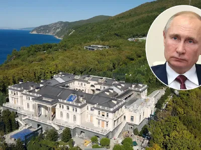 VIDEO Cum arată palatul secret al lui Putin de la Marea neagră? Are 18.000 mp, piscină și coafor foto: palace.navalny.co