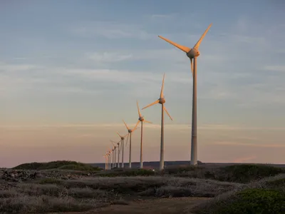 România exportă din nou energie, produsă acum din centralele eoliene. Energia hidro trebuie păstrată Foto: Freepik (fotografie cu caracter ilustrativ)