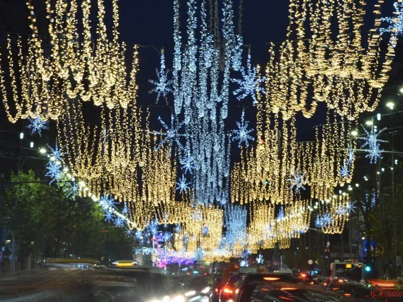 Luminițe de Crăciun în București/Foto: metropotam.ro