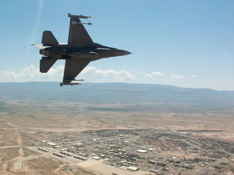 Dogfight cu avioane F-16 si F-18 deasupta României. Ce țări s-au confruntat și cine a câștigat  Foto: profimediaimages.ro