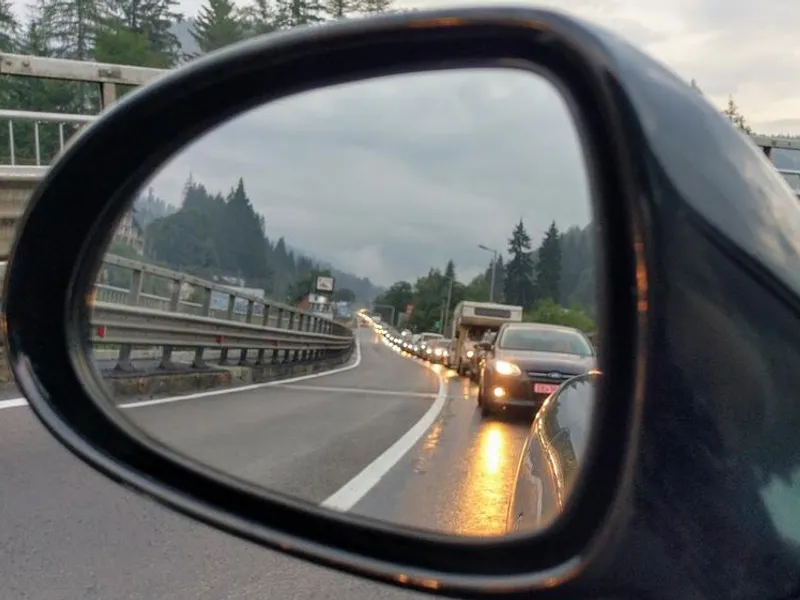 Coadă în trafic pe Valea Prahovei/FOTO: HotNews.ro/Victor Cozme