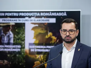 Ministrul Agriculturii, Adrian Chesnoiu, este pregătit să intervină pe piață pentru a tempera eventualele creșteri de prețuri la ulei - Foto: INQUAM PHOTOS/ Ilona Andrei