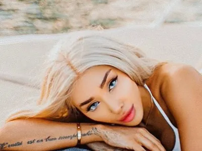 Fata „Barbie” din OnlyFans preferă doar discuții inteligente. Se laudă că are IQ-ul de 135 - FOTO: Instagram/candicekloss