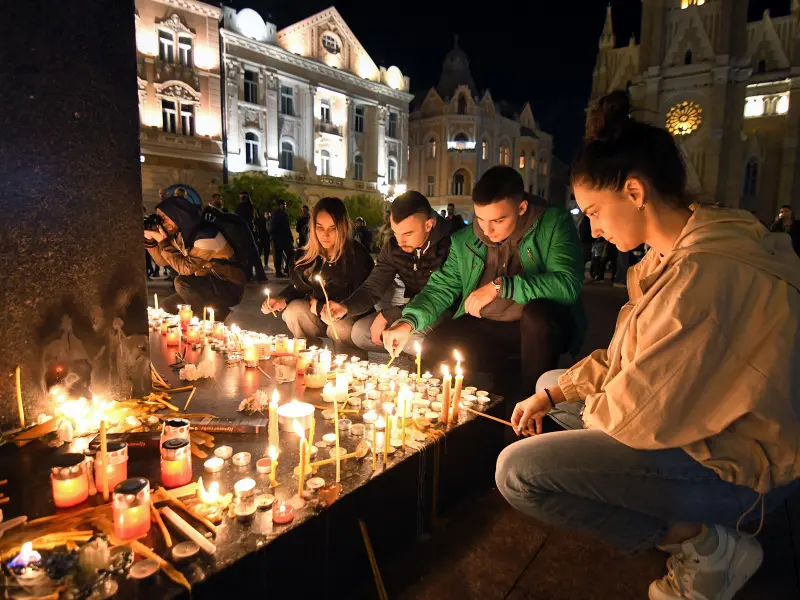 Zi de doliu în Serbia după ce prăbuşirea acoperişului unei gări din Novi Sad: 14 morţir - Foto: Profimedia Images