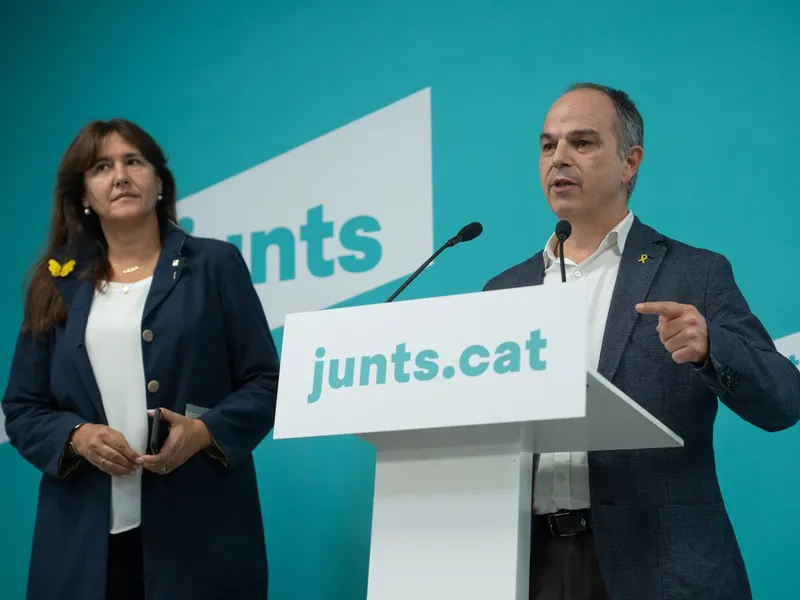 Președintele Junts, Laura Borras, și secretarul general al partidului, Jordi Turull. / Foto: Profimedia