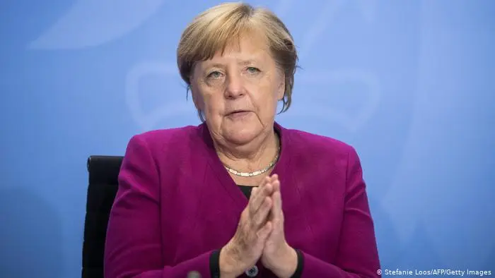 Angela Merkel are un podcast săptămânal