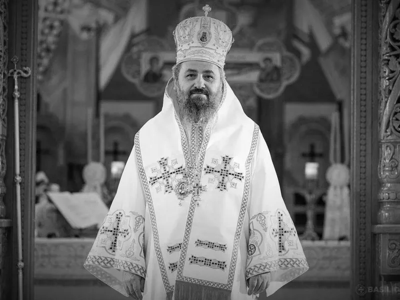 Episcopul Devei şi Hunedoarei a murit. El a fost internat în stare gravă cu COVID-19/FOTO: basilica.ro