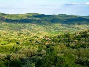 Care este zona din România în care localnicii trăiesc 100 de ani Foto: Facebook