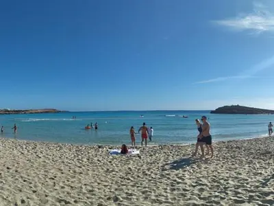 VREMEA Țara din Europa unde este atât de cald încât poți face baie în mare și plajă. Faci 2 ore Foto: facebook/We love Cyprus