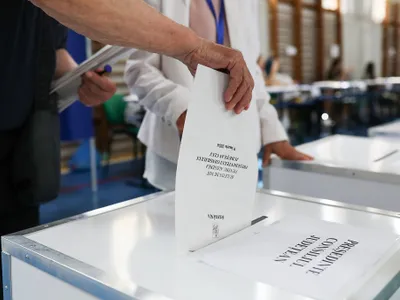 SURSE EXIT POLL ora 19.00 Europarlamentare PSD-PNL: 53% Ce se întâmplă la alegerile locale? - FOTO: Inquam Photos / Simion Sebastian Tataru