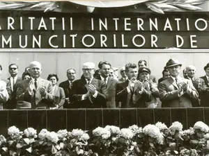 Ce făceau românii de 1 mai în timpul lui Ceaușescu - Foto: Fototeca online a comunismului românesc - cota 182/1967