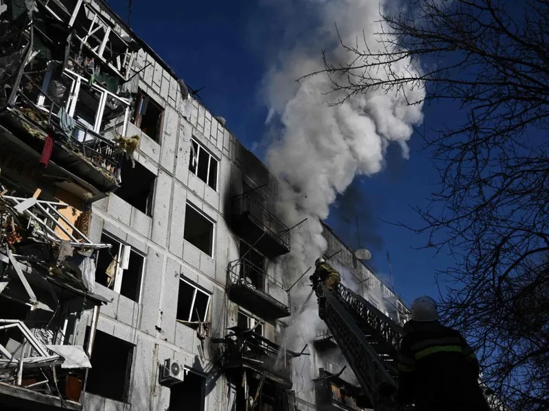 Rușii au bombardat o clădire de apartamente din Kiev, după ce au spus că nu atacă ținte civile/FOTO: as.com