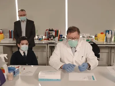 Ministrul Sănătății vrea să renunțe la stimulentele financiare pentru vaccinare. Foto: captură video