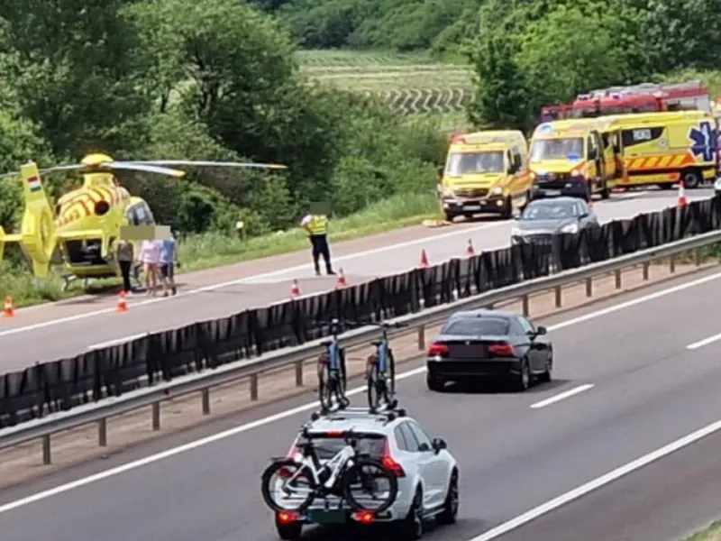 Un român a murit și alți 3 au fost răniți pe autostrada M3 din Ungaria - Foto: presasm.ro