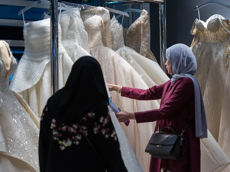 90 de milioane de lei, târgurile externe din 2021, inclusiv Târgul de mirese de la Abu Dhabi Foto:  Thebrideshow.com