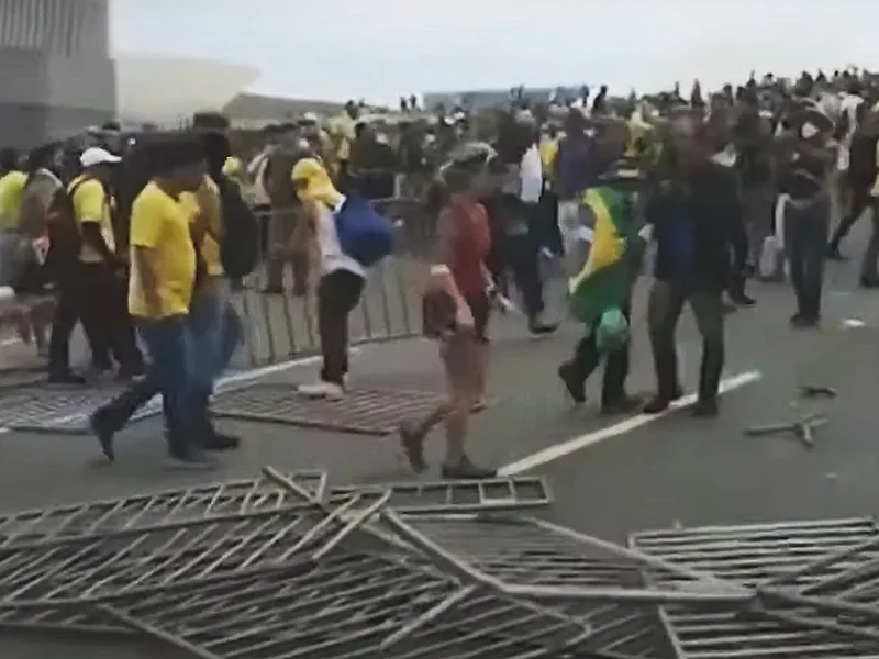 Autoritățile din Brazilia încearcă să identifice și să pedepsească revoltații bolosnarieni - Foto: captură YouTube