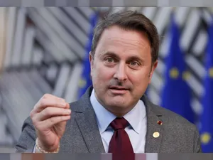 Acuzat de plagiat, premierul luxemburghez Xavier Bettel a renunțat la diploma obținută în Franța. / Foto: euronews.com