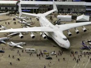 Antonov AN-225 Mriya are 84 de metri lungime. FOTO: Facebook