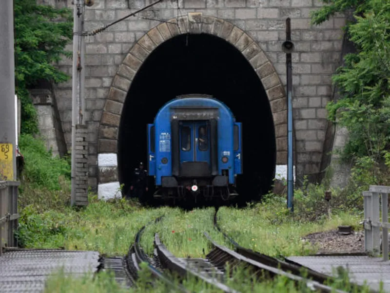 Cale ferată din România/FOTO: Inquam Photos/Justinel Stavaru