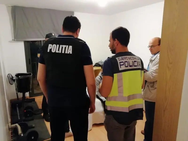 Percheziții domiciliare făcute de IGPR împreună cu polițiști din Franța, Italia, Spania și Ungaria