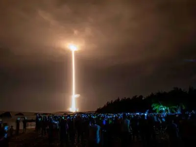 China a testat o rachetă hipersonică pe orbită. A înconjurat Pământul, dar a ratat ținta cu +32 km. / Foto: ft.com