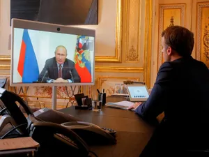 Macron a vorbit din nou cu Putin. Liderul suprem de la Kremlin a acuzat Ucraina de „crime de război”. / Foto: politico.eu