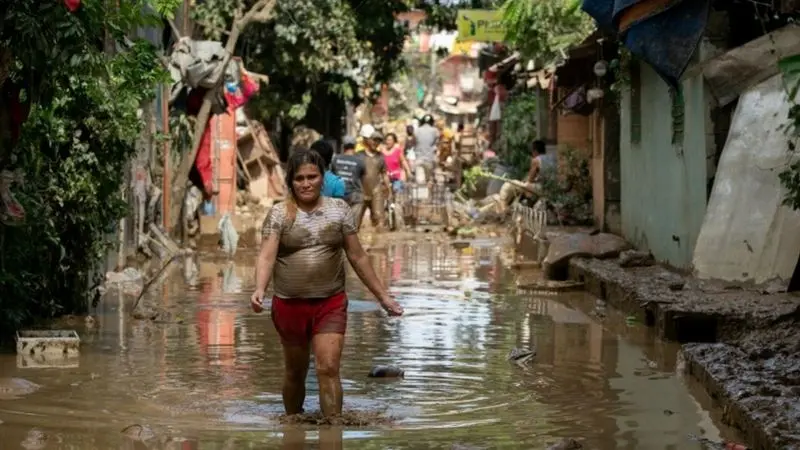 Urmările taifunului Vamco în Filipine/FOTO: Reuters