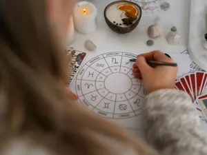 Horoscop, 22 aprilie Ce zodii au un început de săptămână grozav? Cadouri pentru leu și berbec - Foto: Freepik