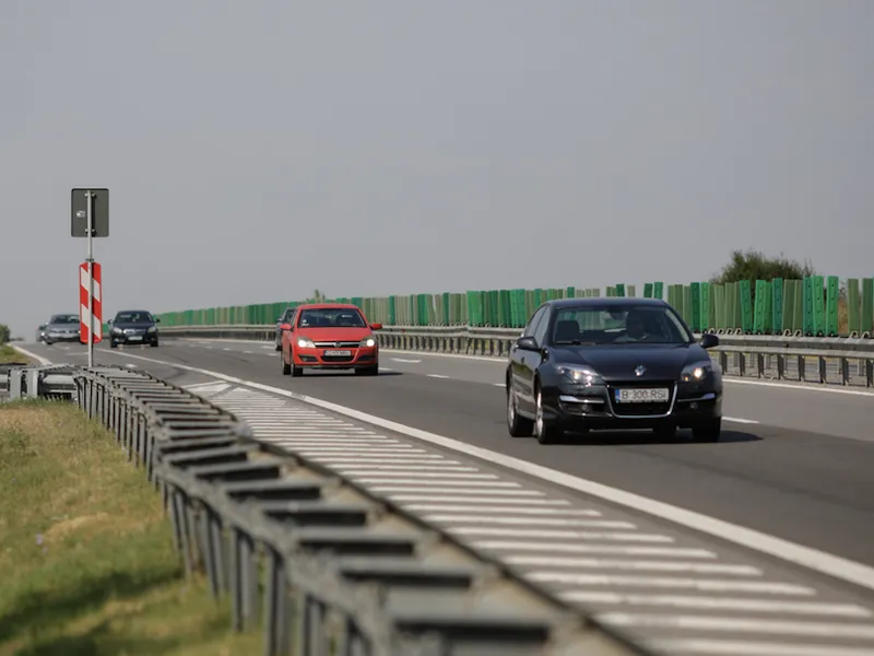 Se întorc restricțiile de circulație pe A2. Reîncep lucrările la podul peste Brațul Borcea  - FOTO: Inquam Photos / George Călin