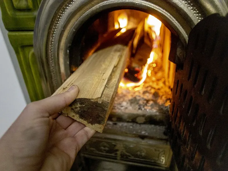 Care sunt românii ce vor primi de la stat 750 de lei? Pentru ce sunt folosiţi banii? - Foto: INQUAM PHOTOS/Casian Mitu